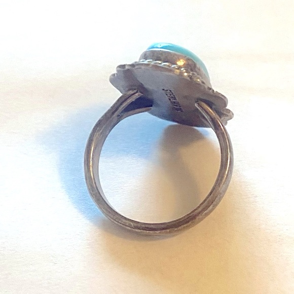 Sterling Silver Navajo Native American made turquoise ring. - Picture 6 of 6